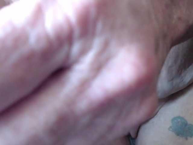 April_XO