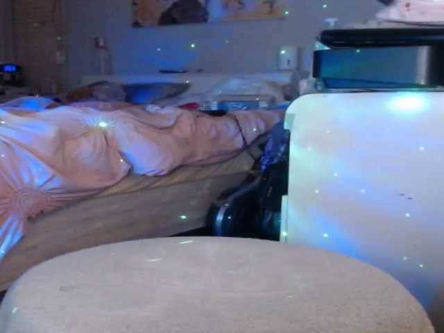 April_XO