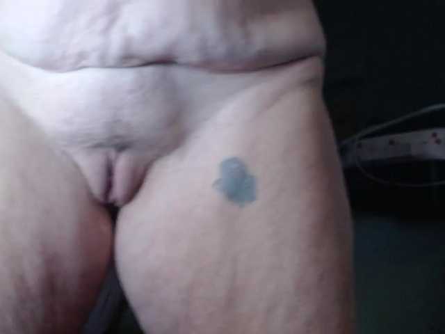 April_XO
