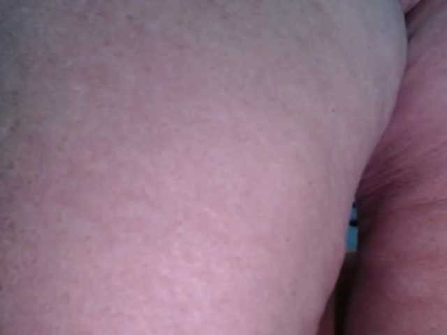April_XO live cam preview