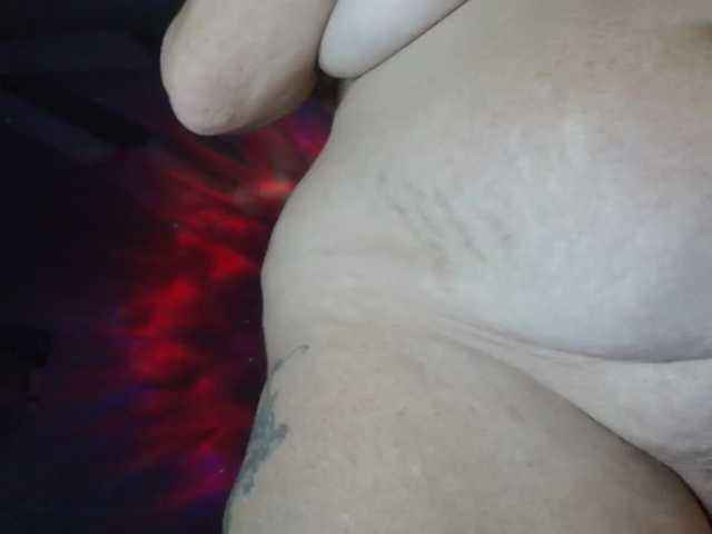 April_XO live cam preview