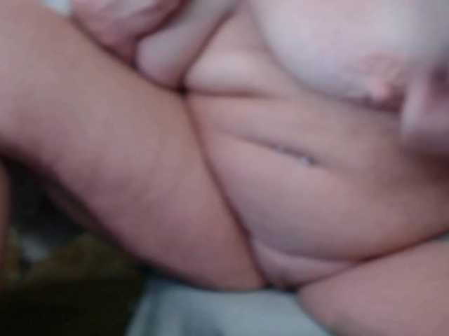 April_XO live cam preview