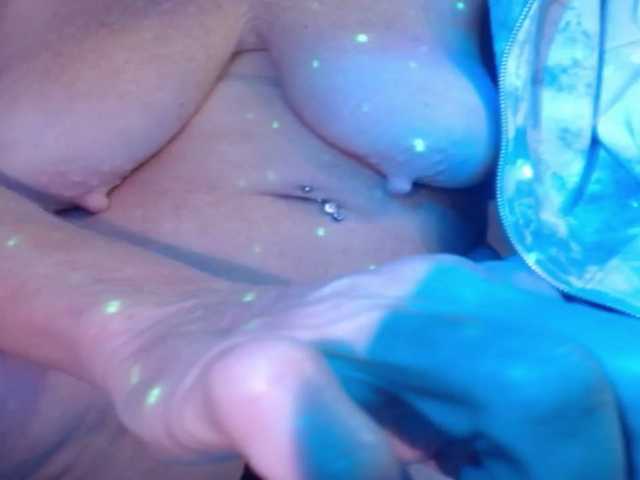April_XO