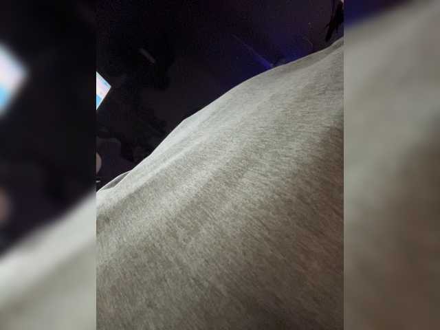 April_XO