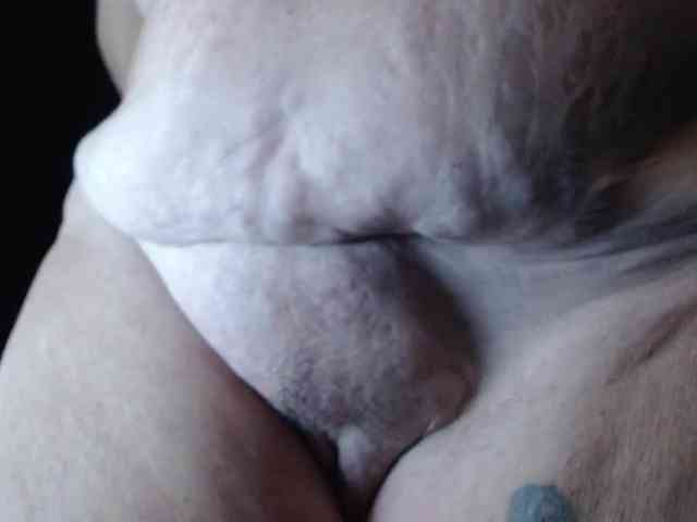 April_XO webcam
