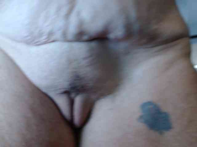 Modelo: April_XO