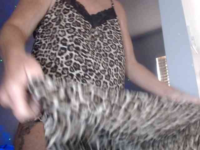 April_XO webcam