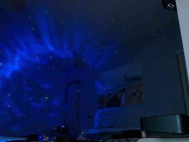 April_XO webcam