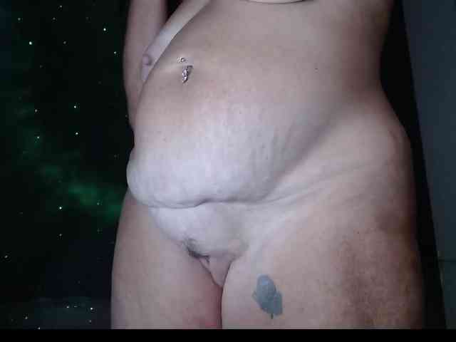 April_XO webcam