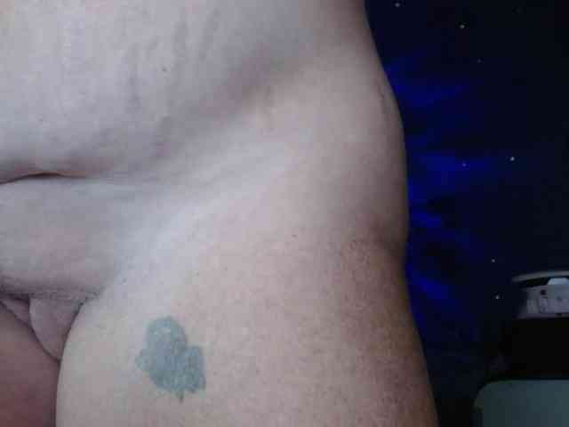 April_XO webcam