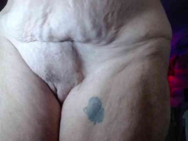 Modelo: April_XO