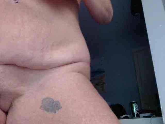 April_XO webcam