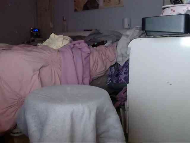 April_XO webcam