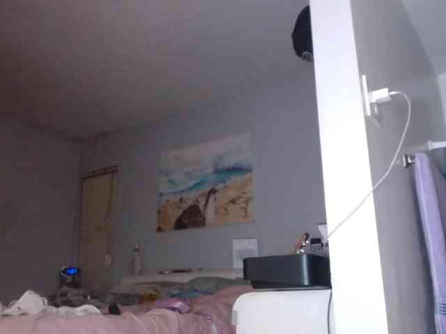 April_XO webcam