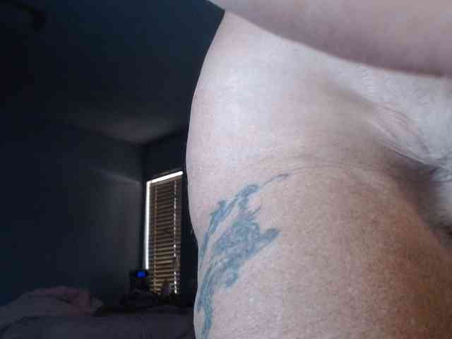 April_XO webcam
