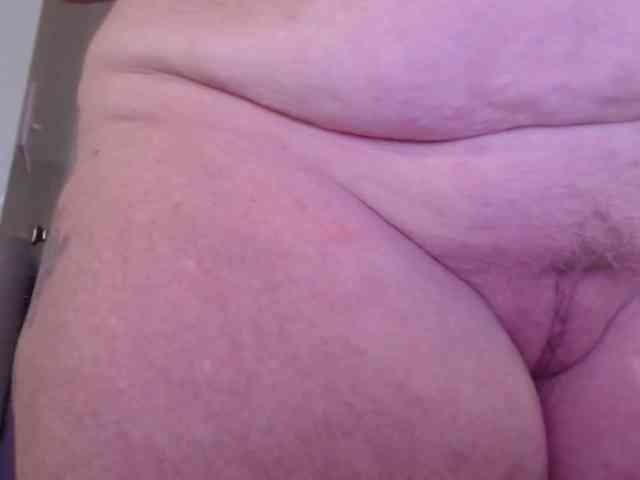 April_XO webcam