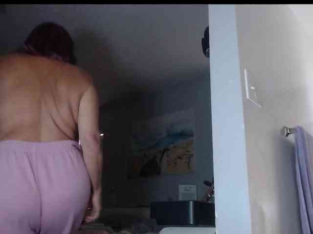 Modelo: April_XO