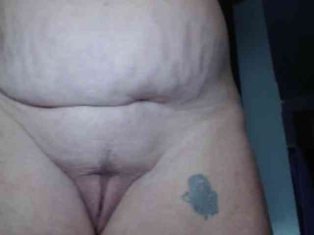 April_XO webcam