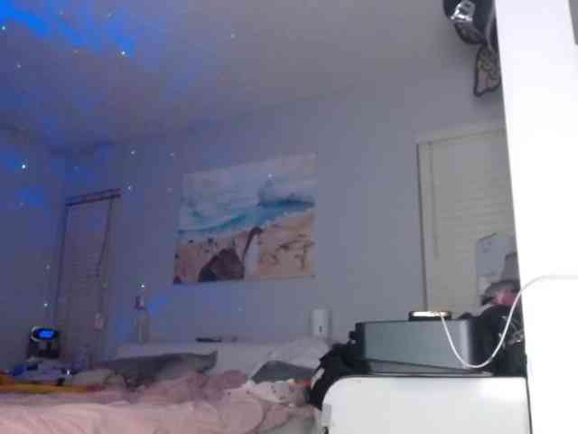 April_XO webcam