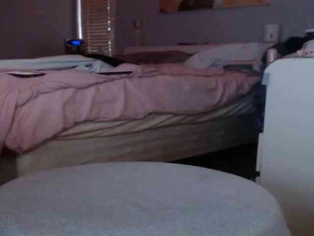 April_XO webcam