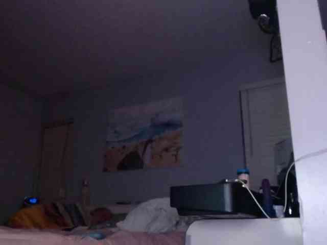 April_XO webcam