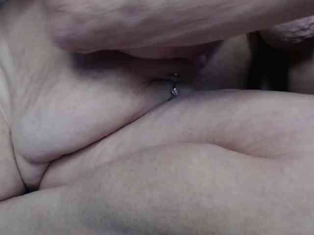 April_XO webcam