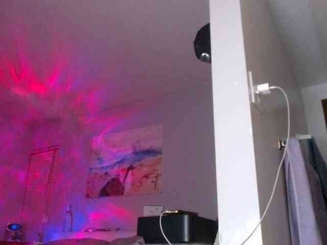 April_XO webcam