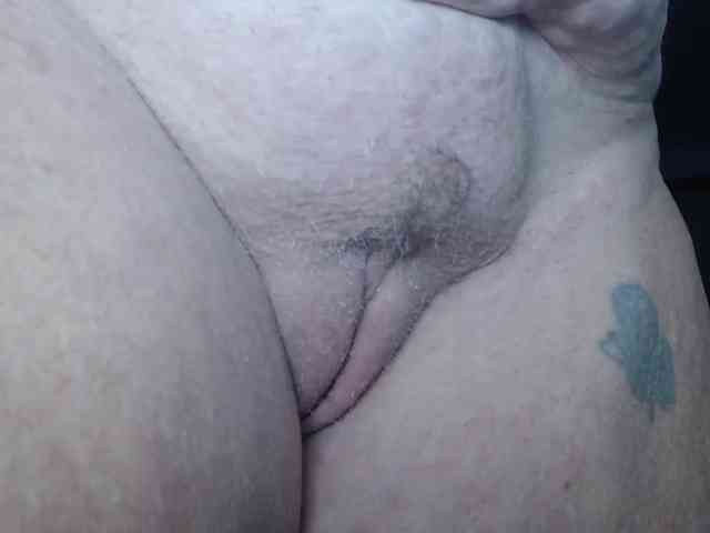 Modelo: April_XO