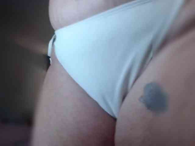 April_XO webcam