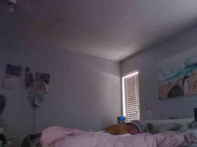 April_XO webcam