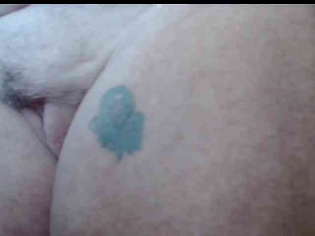 April_XO webcam