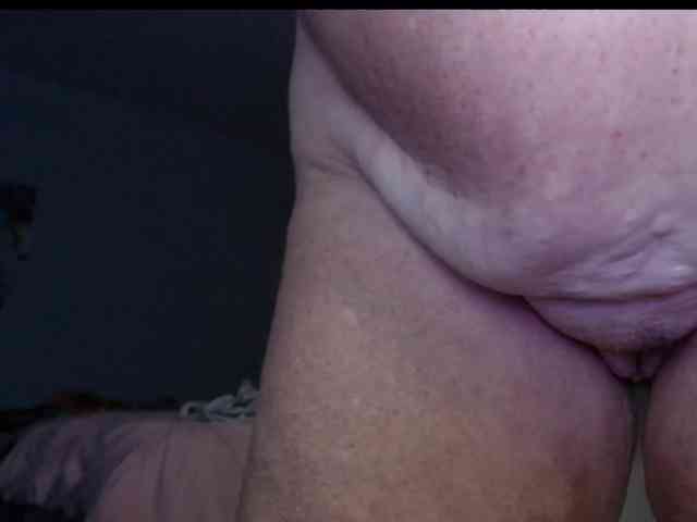 April_XO webcam