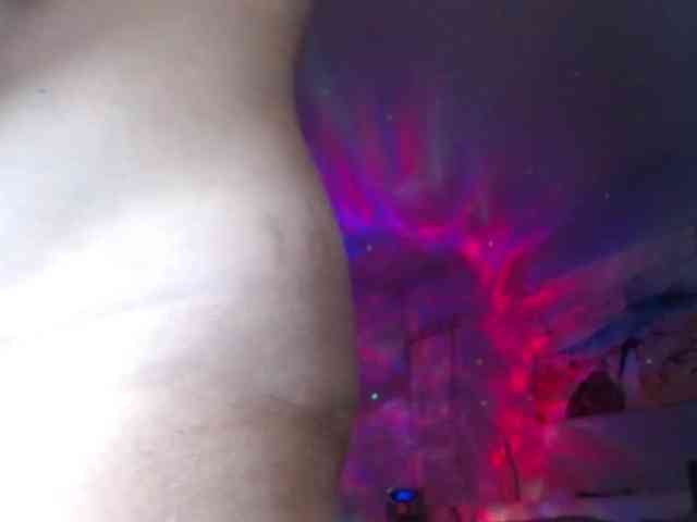 April_XO webcam
