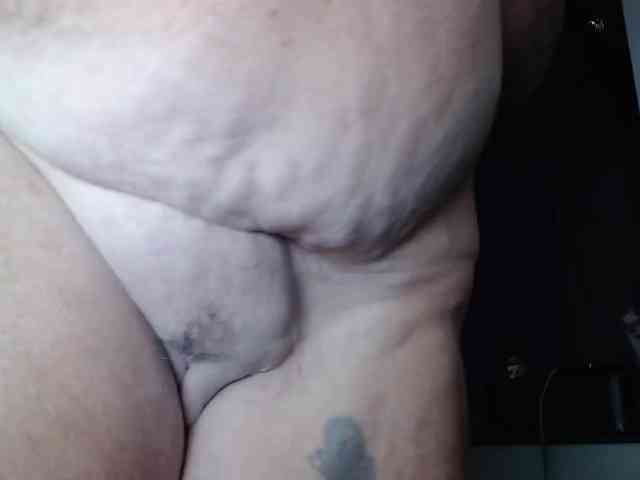 Modelo: April_XO