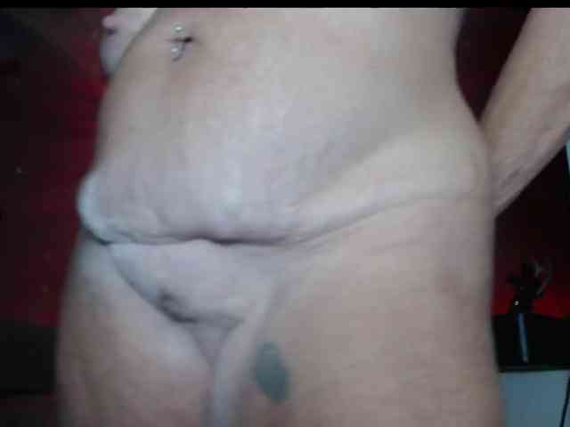 April_XO webcam