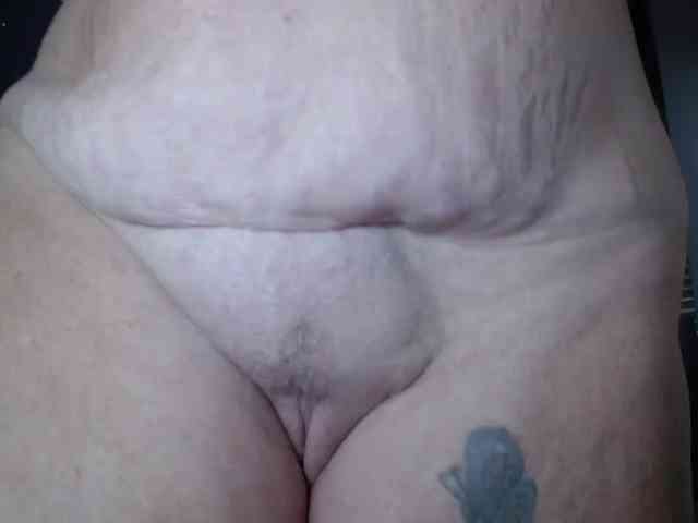 April_XO webcam