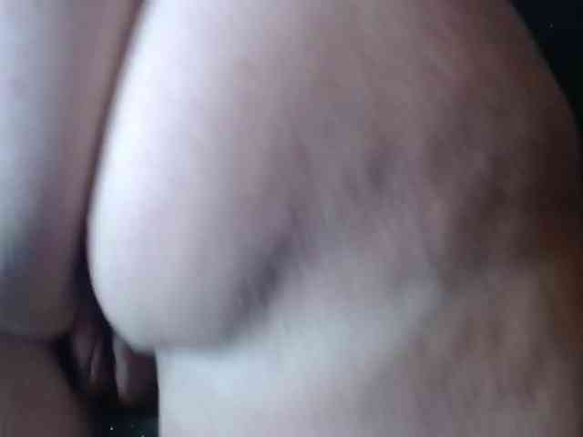 Modelo: April_XO