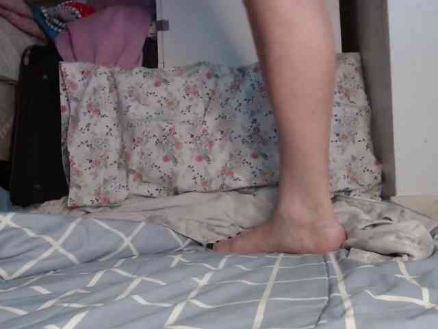 April_XO webcam