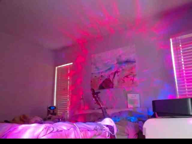 April_XO webcam
