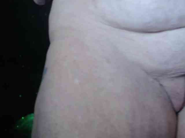 April_XO webcam