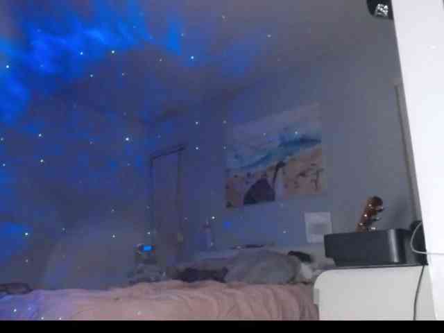 April_XO webcam