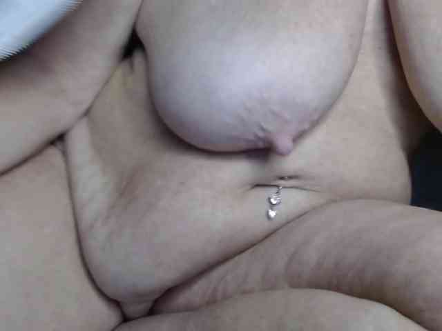 April_XO webcam