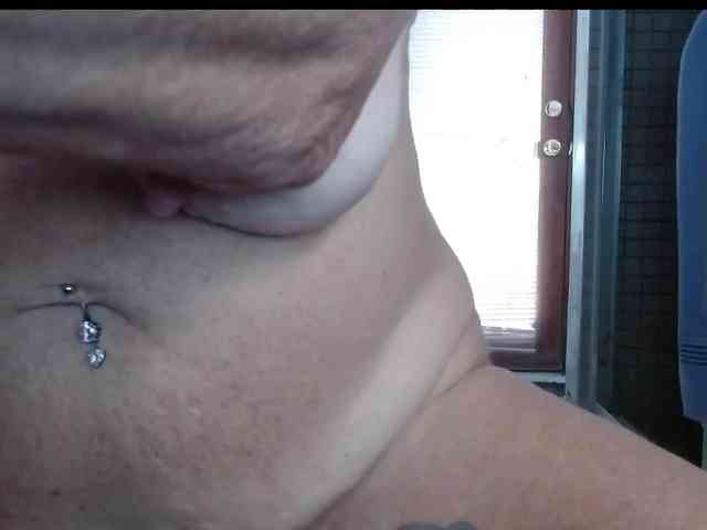 Modelo: April_XO