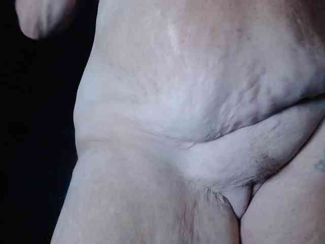 Modelo: April_XO