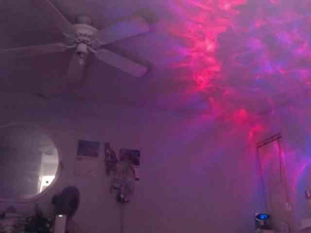 April_XO webcam