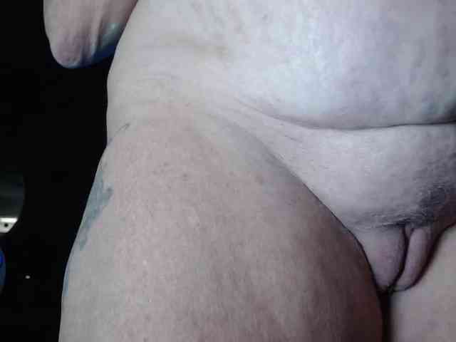 Modelo: April_XO