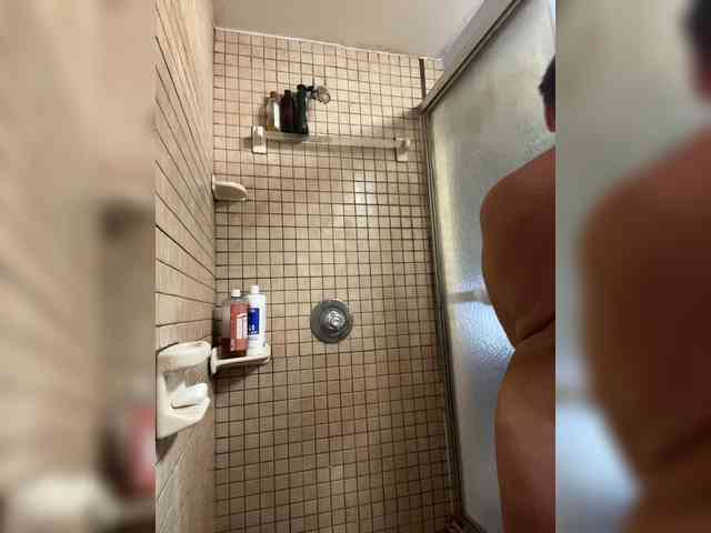 April_XO webcam
