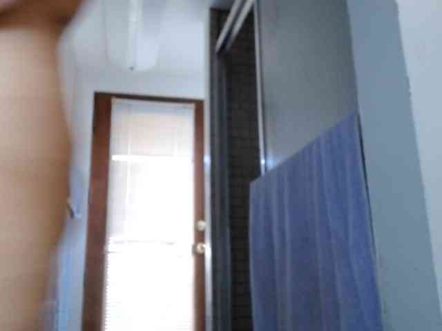 Modelo: April_XO