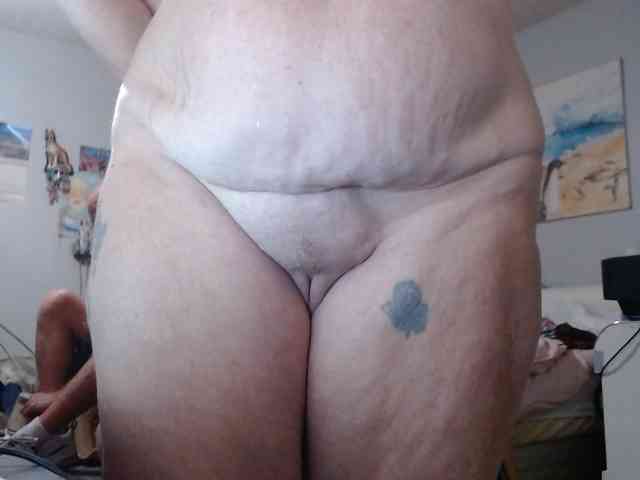 April_XO webcam