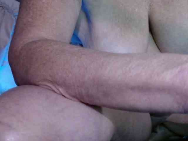 Modelo: April_XO